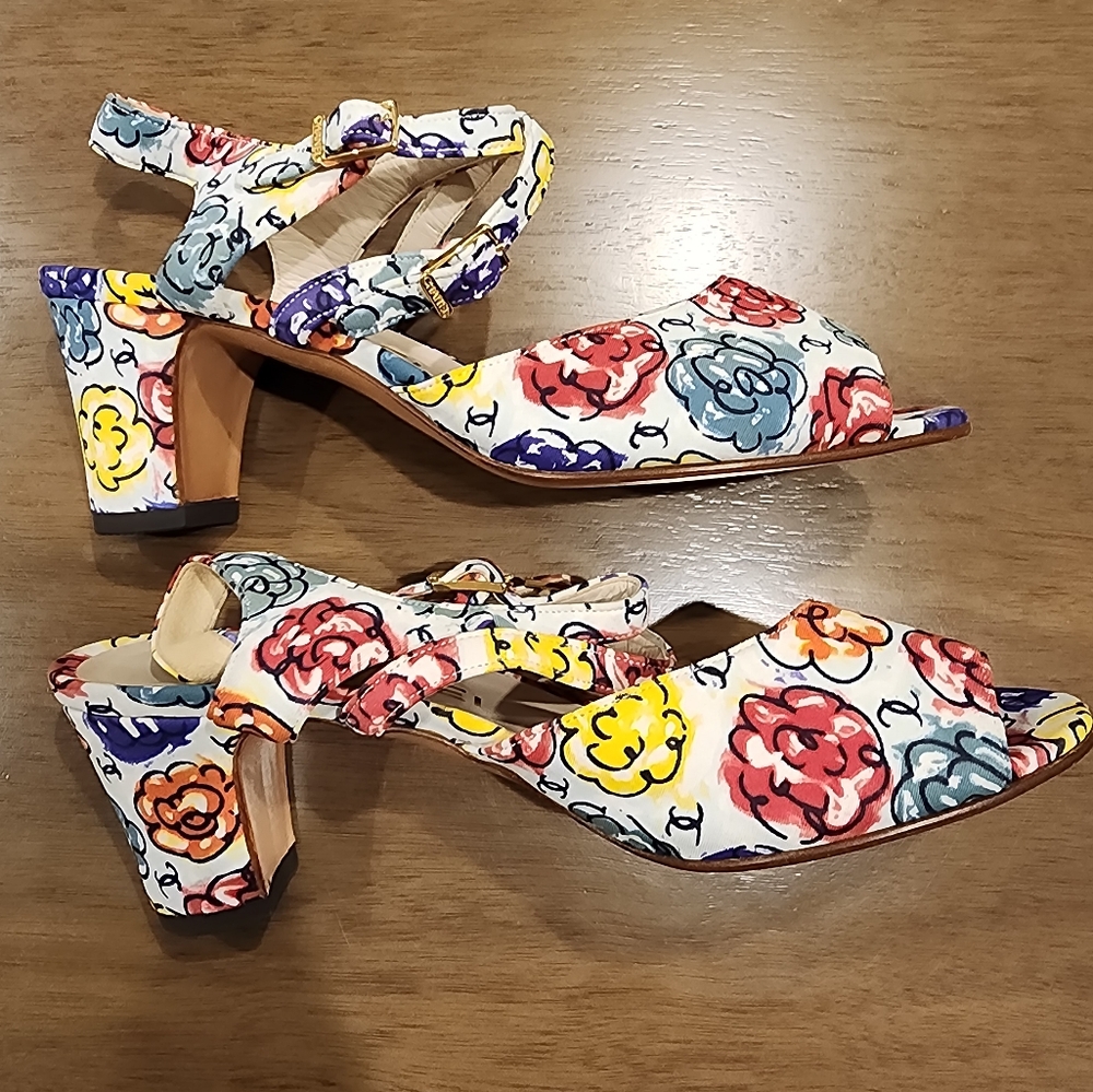 Vintage Chanel Floral Heels Size 37 - Picture 8 of 14